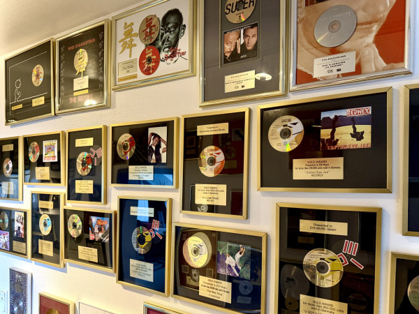 Independent-Label ZYX Music 